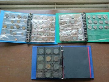 Wereld. 3 x old Albums with veriaus coins from Australia ,