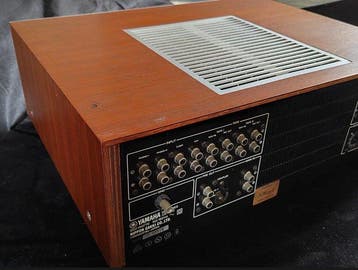 Yamaha - CA-1010 Amplificateur intégré à semi-conducteurs -