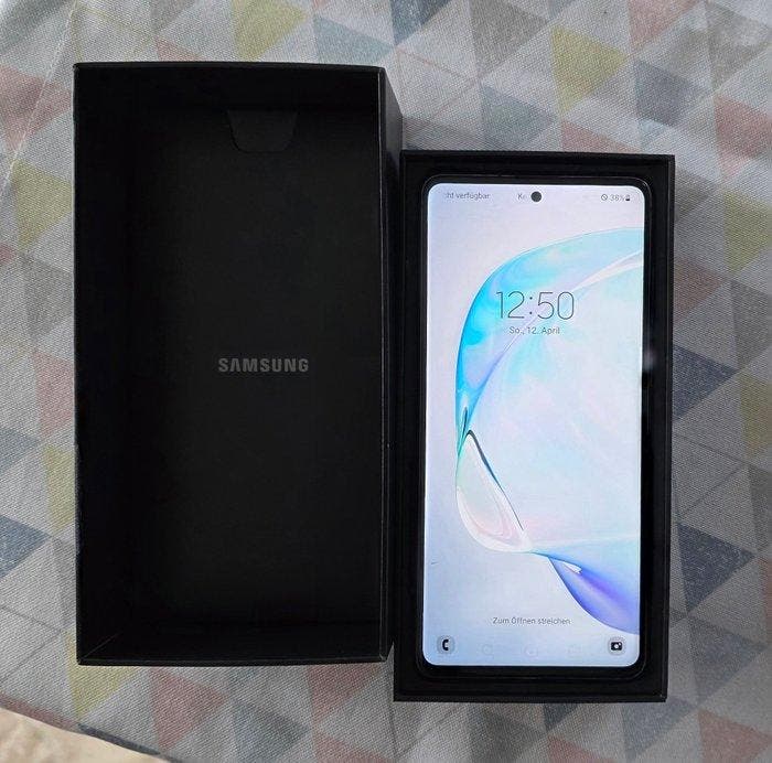 Samsung Note10 Lite & Galaxy Buds+ - Smartphone (2) - In, Games en Spelcomputers, Spelcomputers | Overige Accessoires