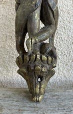 antropomorfe architectonische sculptuur - Hout - Britse Raj