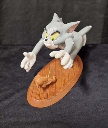 Warner Bros / Looney Tunes - Beeldje - Tom and Jerry Catch, CD & DVD, DVD | Films d'animation & Dessins animés