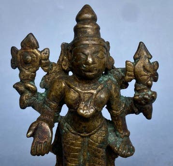 Vishnu staande met vier armen in oud brons, Zuid-India,, Antiek en Kunst