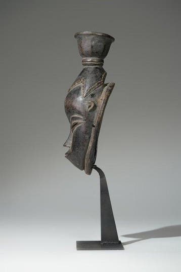 Een houten masker - Guro - Ivoorkust (Zonder minimumprijs)