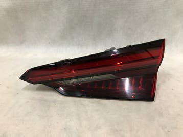 Audi A5 8W rechter binnenlamp LED USA, Verzenden