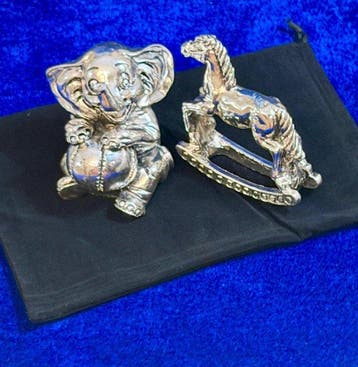 Stilarte Argenti - Beeldje - Elephant with Ball & Rocking