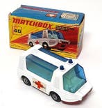 Matchbox 1:64 - Modelauto - Stretcha Fetcha Ambulance - MB, Nieuw