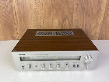 Yamaha - CR-200E Solid state stereo receiver, Nieuw