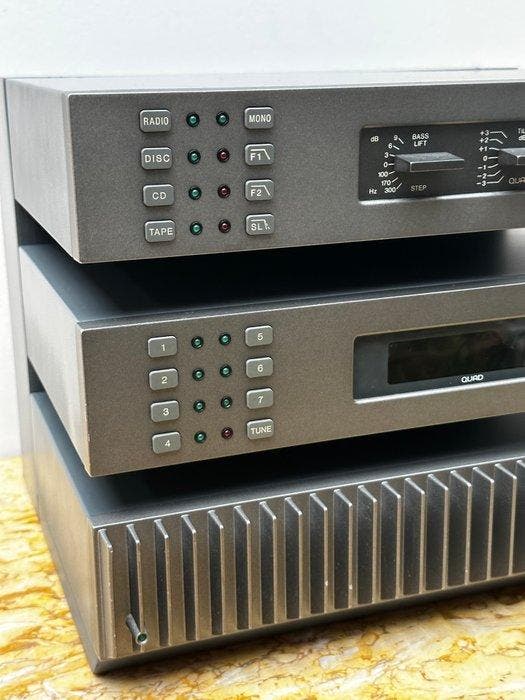Quad - Voorversterker 34, versterker 306 en FM-tuner Fm4, Audio, Tv en Foto, Radio's