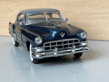 Franklin Mint 1:24 - Model coupé - Cadillac Coupé De Ville, Nieuw