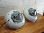 Lamp (2) - OKs 2 - Emaille, Staal, IJzer, Keramiek -