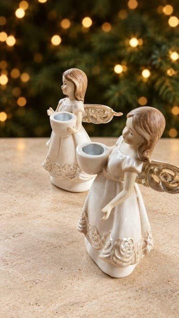 Figurine - engelen kandelaars – crèmekleurig keramiek –