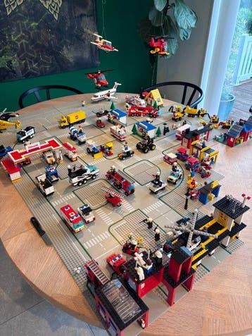 Lego Winkel display - Classic Town - Huge Vintage LEGO Town, Kinderen en Baby's, Nieuw