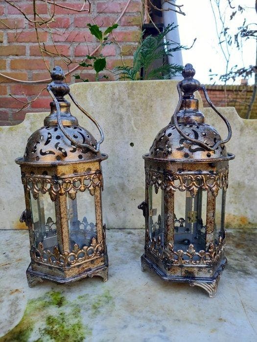 2 Candle Lanterns - Lantaarn (2) - Glas, Metaal, Antiek en Kunst, Kunst | Designobjecten