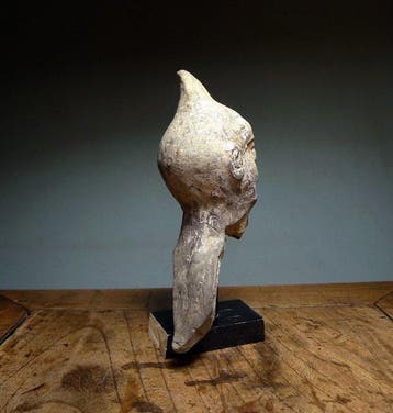 Oud Chinees, Tang-dynastie Beschilderd aardewerk Hu-figuur