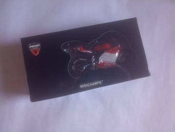 Minichamps 1:12 - Moto miniature - Ducati Desmosedici -, Nieuw