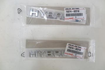 logo embleem voor Toyota Corolla E21 hybrid 75374-02210, Verzenden, Gebruikt