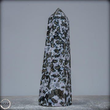 Gabbro indigo naturel très grand - Merlinit Obélisque-