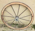 Équipement industriel - France - Grande roue de charrette