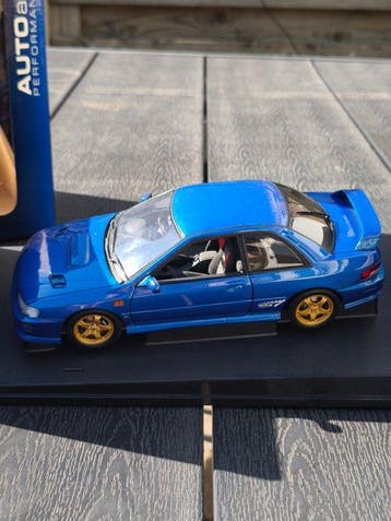 Autoart 1:18 - Modelauto - Subaru Impreza Type R 22B