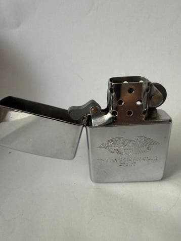 Zippo, Lighter The American Club – High Polish Chrome, Nieuw