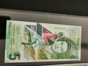 États des Caraïbes orientales. - 5 Dollars - ND (2021) -
