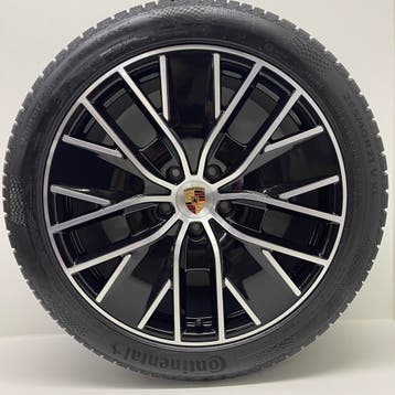 Porsche Macan (H2) 21 Design zwart/alu met winterbanden NE0, Autos : Pièces & Accessoires, Ophalen, Banden en Velgen