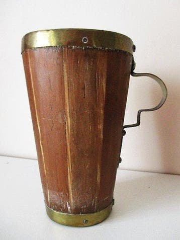 kroes - Beker - UNICUM - Messing , Mahonie - Uit 1 stuk hout