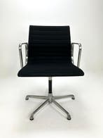 Herman Miller - Charles & Ray Eames - Stoel - EA108 -