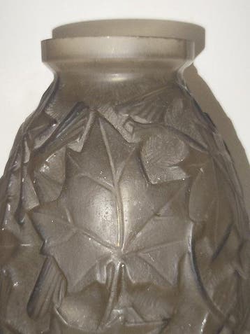 Vase Art Nouveau signé Stella - verre moulé - - Eenbloemige