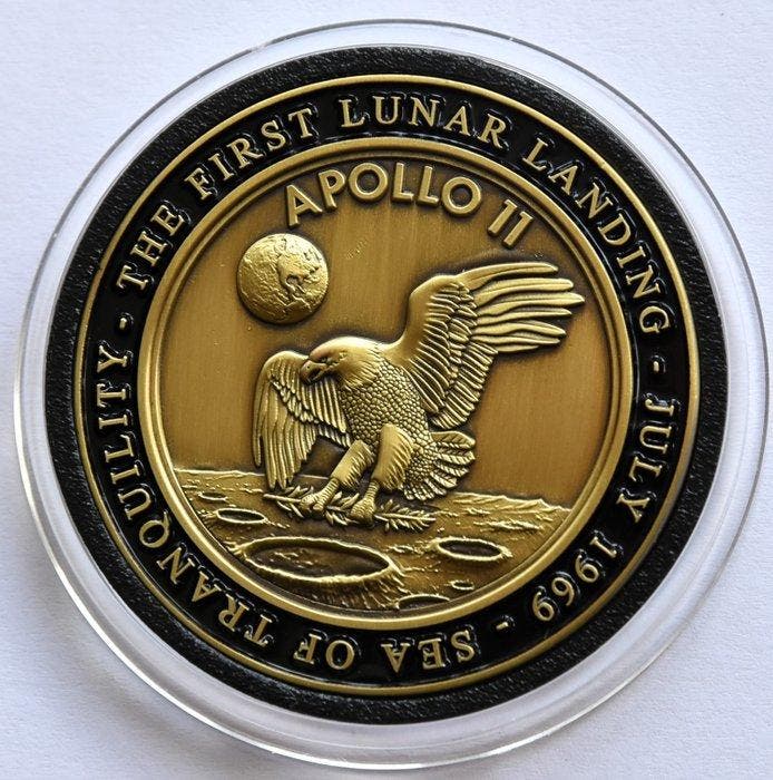 Een medaille (zeldzame uitvoering, slechts 2500 gemaakt), Antiek en Kunst, Antiek | Wandborden en Tegels