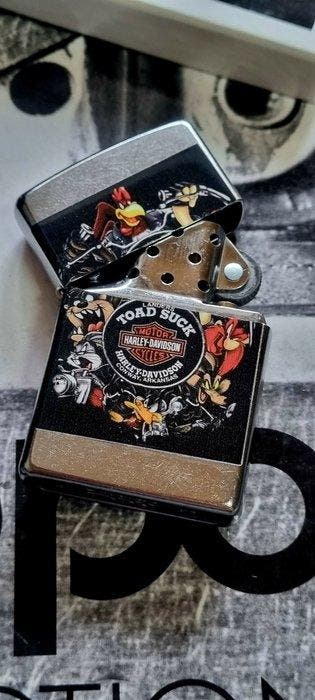 Zippo - Original Zippo Rarität Harley Davidson und Looney, Verzamelen, Nieuw