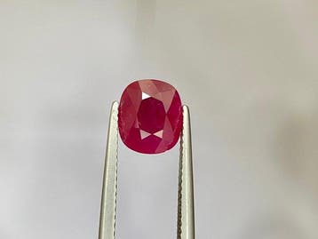 Sans prix de réserve - 1 pcs Rouge Rubis - 3.96 ct - Lotus, Bijoux, Sacs & Beauté
