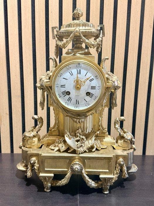 Franse pendule met leeuwen - Marquis Paris - Antiek Brons -, Antiquités & Art, Antiquités | Horloges