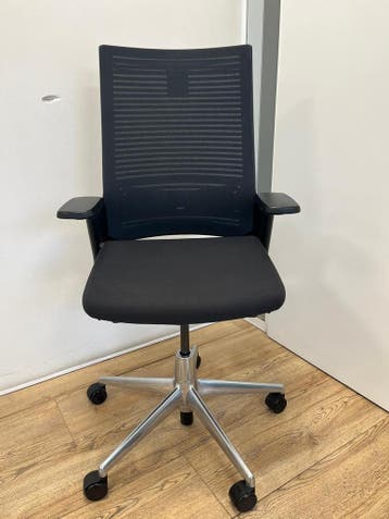 Refurbished Ahrend 2020 Bureaustoel, Inclusief Garantie, Verzenden, Zwart, Zo goed als nieuw, Bureaustoel