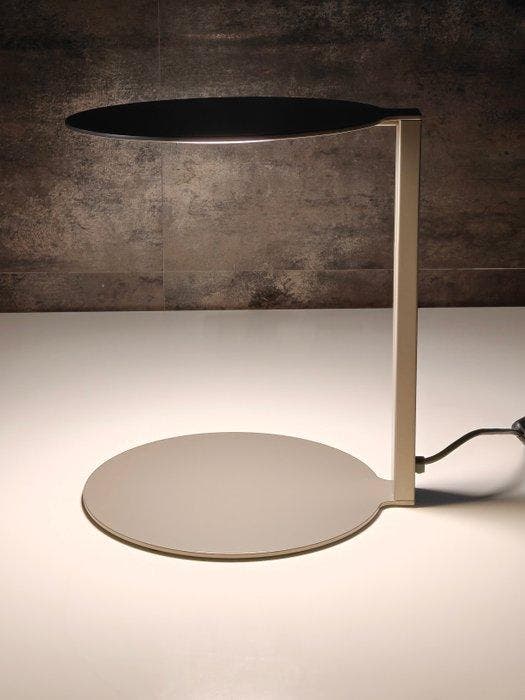 Oluce - Nicola Gallizia - Lampe de table - DUCA 2950 - Métal, Antiek en Kunst, Antiek | Verlichting