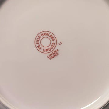Manufacture Haviland - Tafelservies (13) - bloemboeketten en