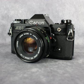 Canon AE-1 + FD 1,8/50mm | Appareil photo reflex, Audio, Tv en Foto, Fotocamera's Analoog, Nieuw