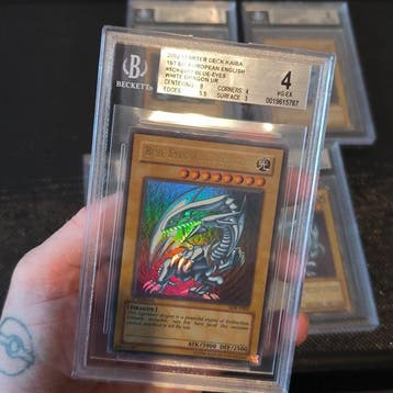 Konami - 5 Graded card - Yu-Gi-Oh! - Blue-Eyes White Dragon