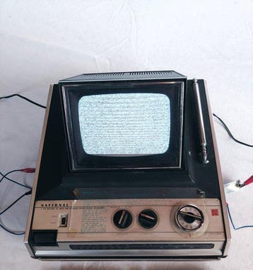Téléviseur - National TR-425 TV escamotable