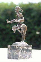 Milo (1910-1978) - Sculpture, spelende kinderen haasje over, Antiek en Kunst