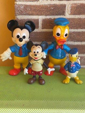 Walt Disney Productions - Mickey Mouse - 4 - Topolino e, Collections