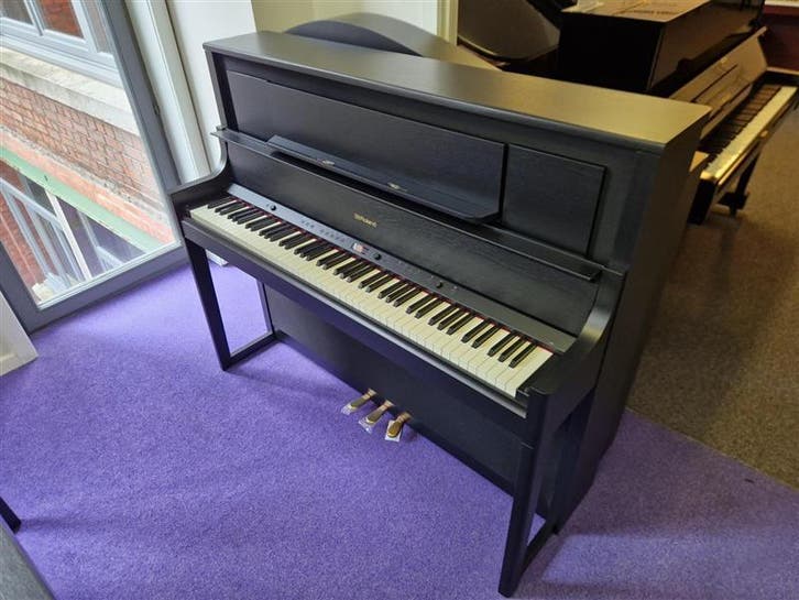 Roland LX708 CH (Z2Q2481), Musique & Instruments, Pianos, Envoi