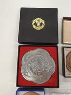 Wereld. Collection of medals incl. restri (Zonder