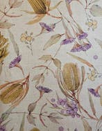 Stof met bloemenpatroon in goud, violet en koraal - 200x280