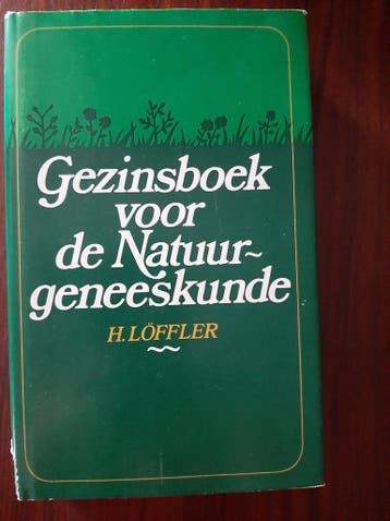 Gezinsboek voor de natuurgeneeskunde 9789060843567 Loffler, Boeken, Verzenden, Gelezen, Loffler