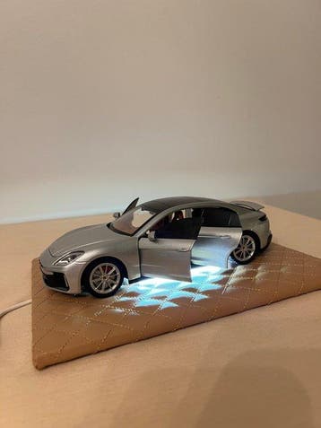 1:24 - Modelauto - Porsche Panamera