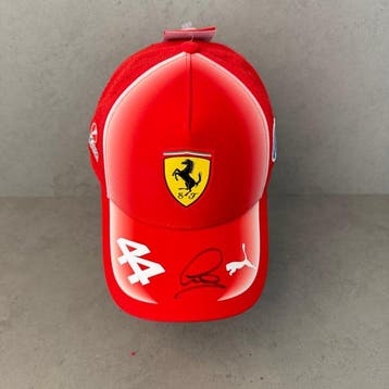 Ferrari - Formule 1 - Lewis Hamilton - 2026 - Pet, Verzamelen, Automerken, Motoren en Formule 1, Nieuw
