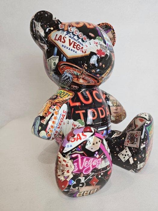 ArtBrut by Ann - Jackpot Bear, Antiquités & Art, Art | Objets design