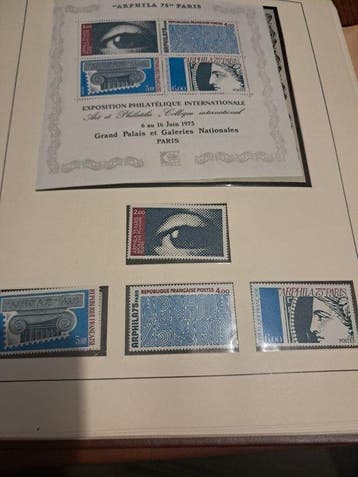France 1975/1980 - Album SAFE de timbre Français avec bloc, Timbres & Monnaies