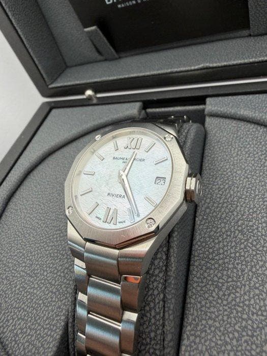 Baume & Mercier - Riviera PEARL DIAMONDS 0.05CT - MOA10729 -, Handtassen en Accessoires, Horloges | Heren